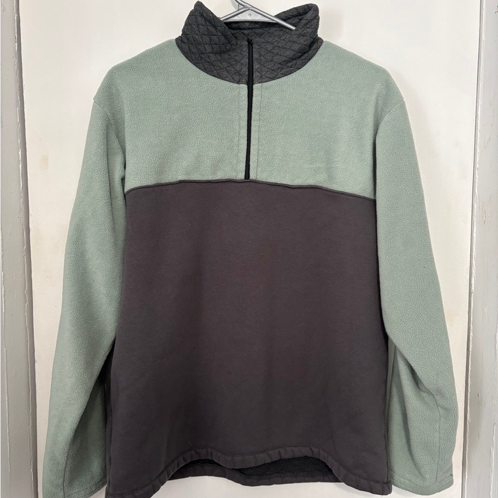 2/5$ Women Two-Tone Pullover Sweater - Green and Gray